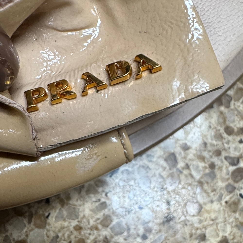 Prada Patent Leather Women's Cream Bow Slide Sandals - Picture 5 of 15